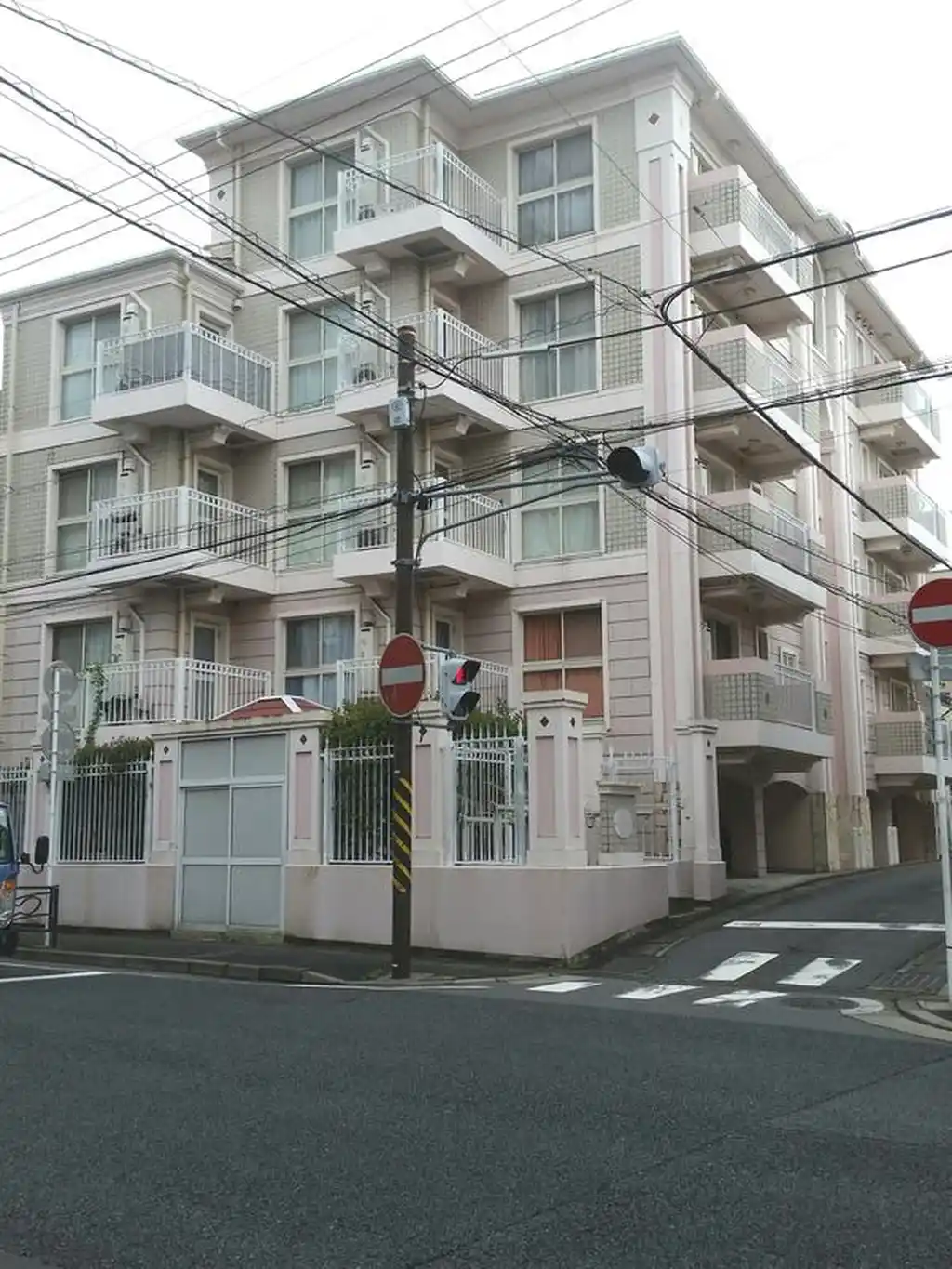 ヴァルス ノブレ 外観