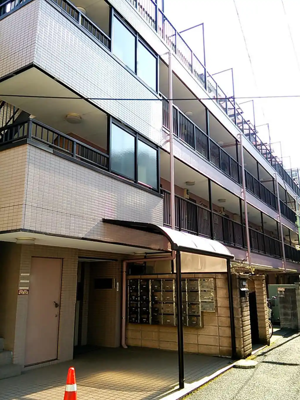 フローラ増井 外観