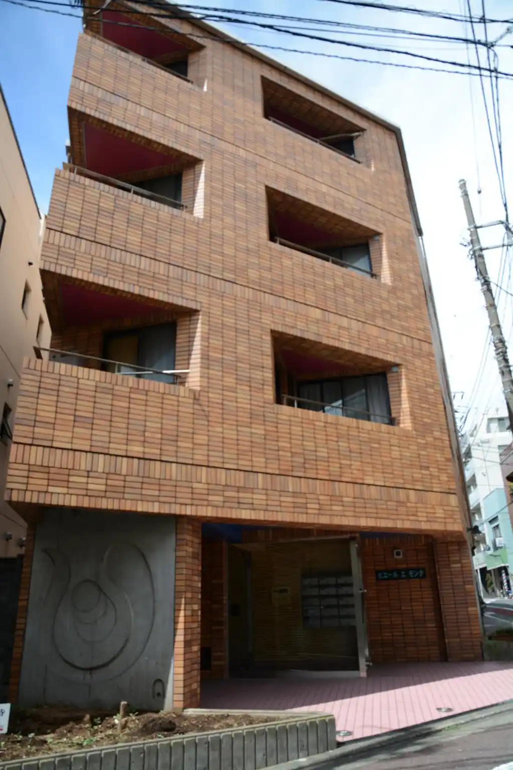 ピエールエモンテ 外観
