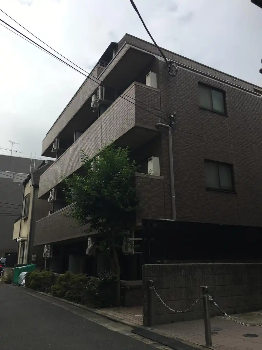 ラミアール学芸大学 外観