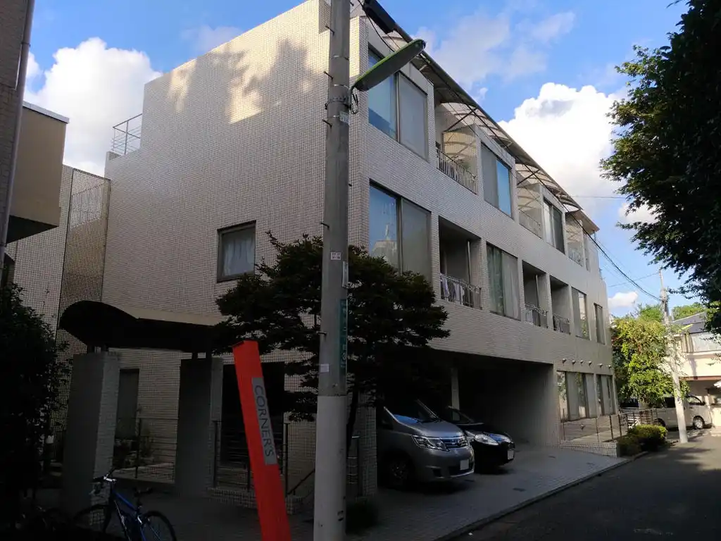 コーナーズ 外観