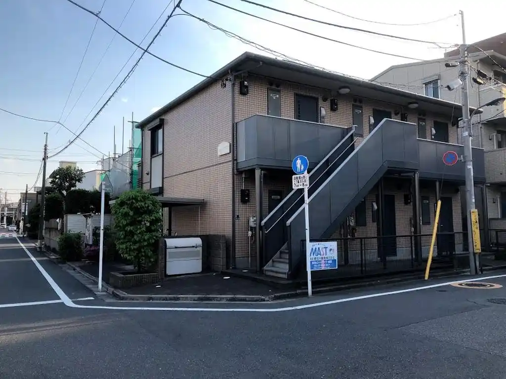 スプリング・コートC 外観