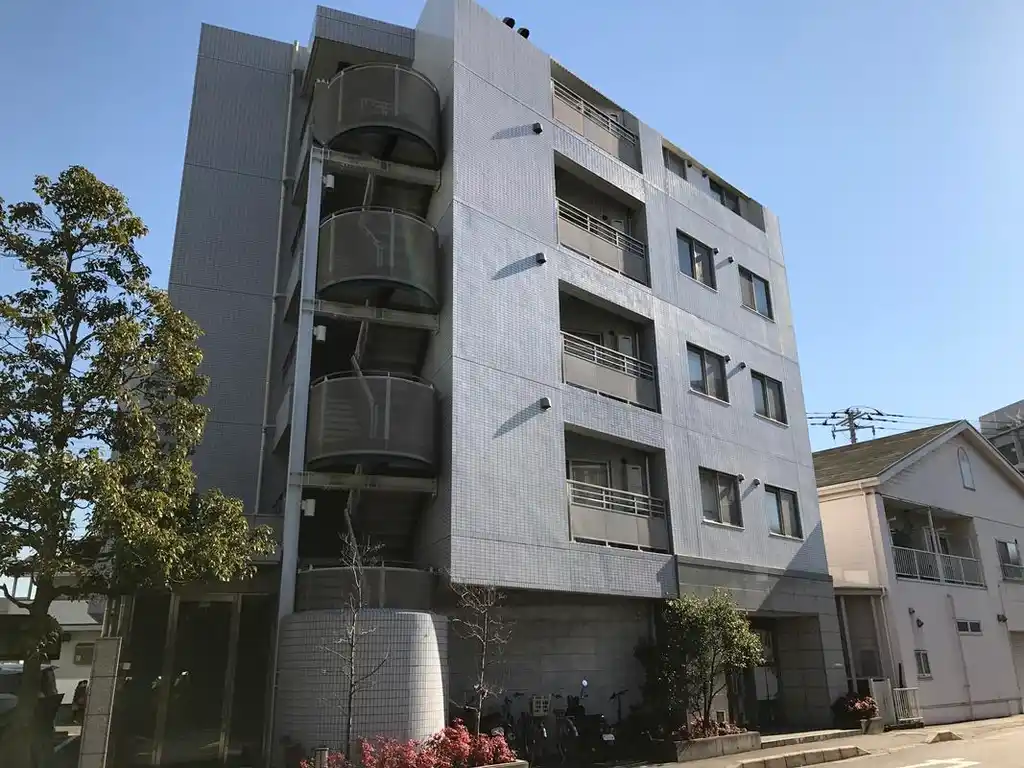 アクアヒルズ 外観