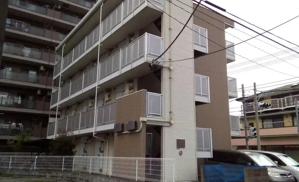 レオパレスリンデンバウム 外観