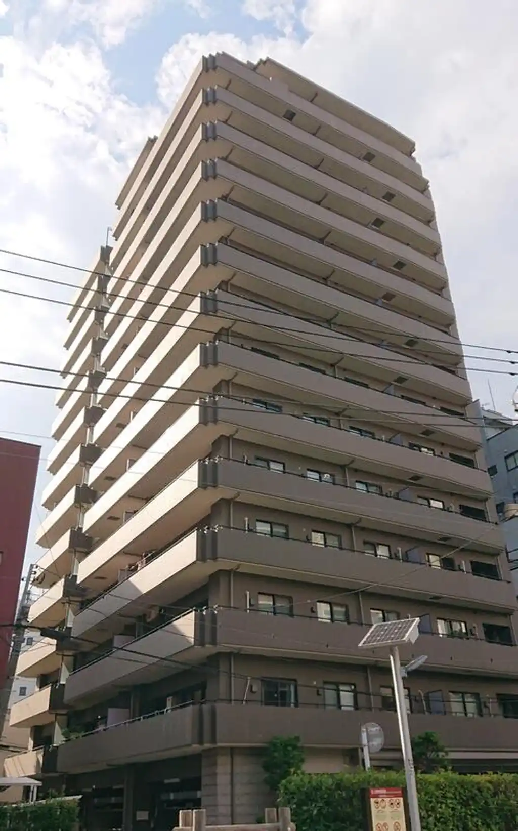 コスモ上野ロイヤルフォルム 外観
