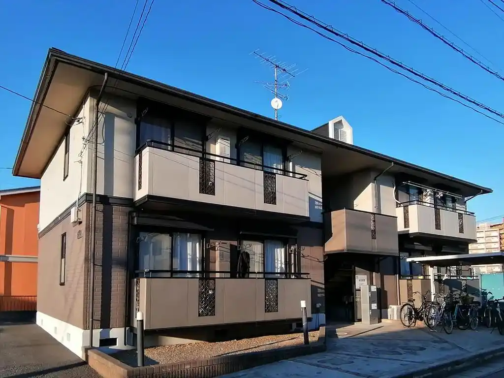 ハイカムール園生3 外観