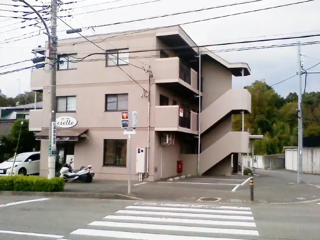 エトワール・ヤガラ 外観