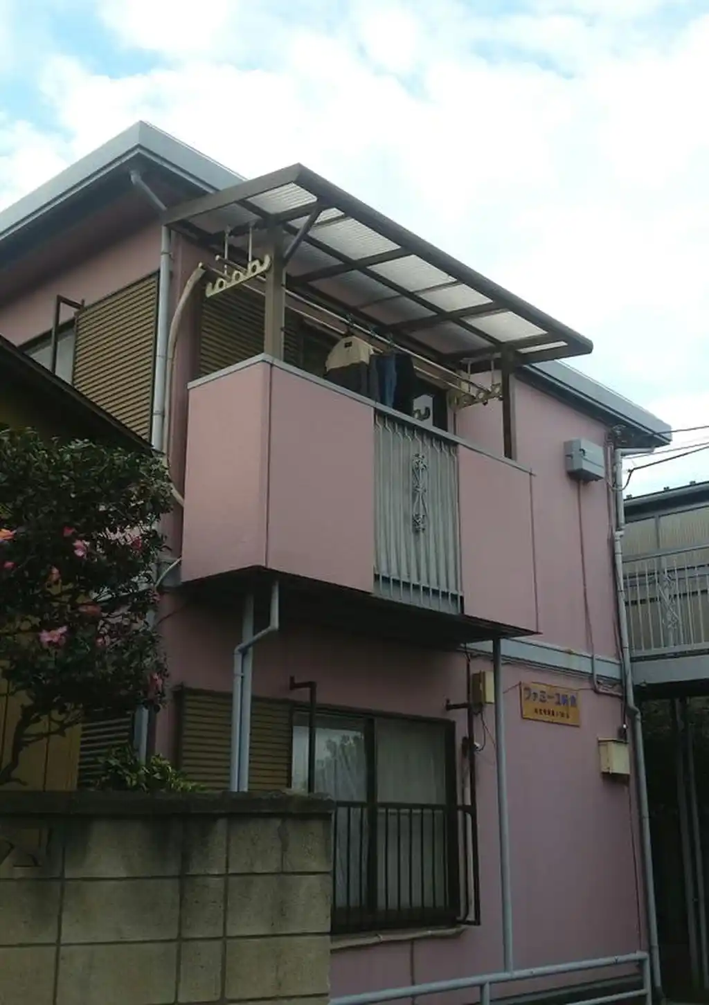 ファミーユ新倉 外観