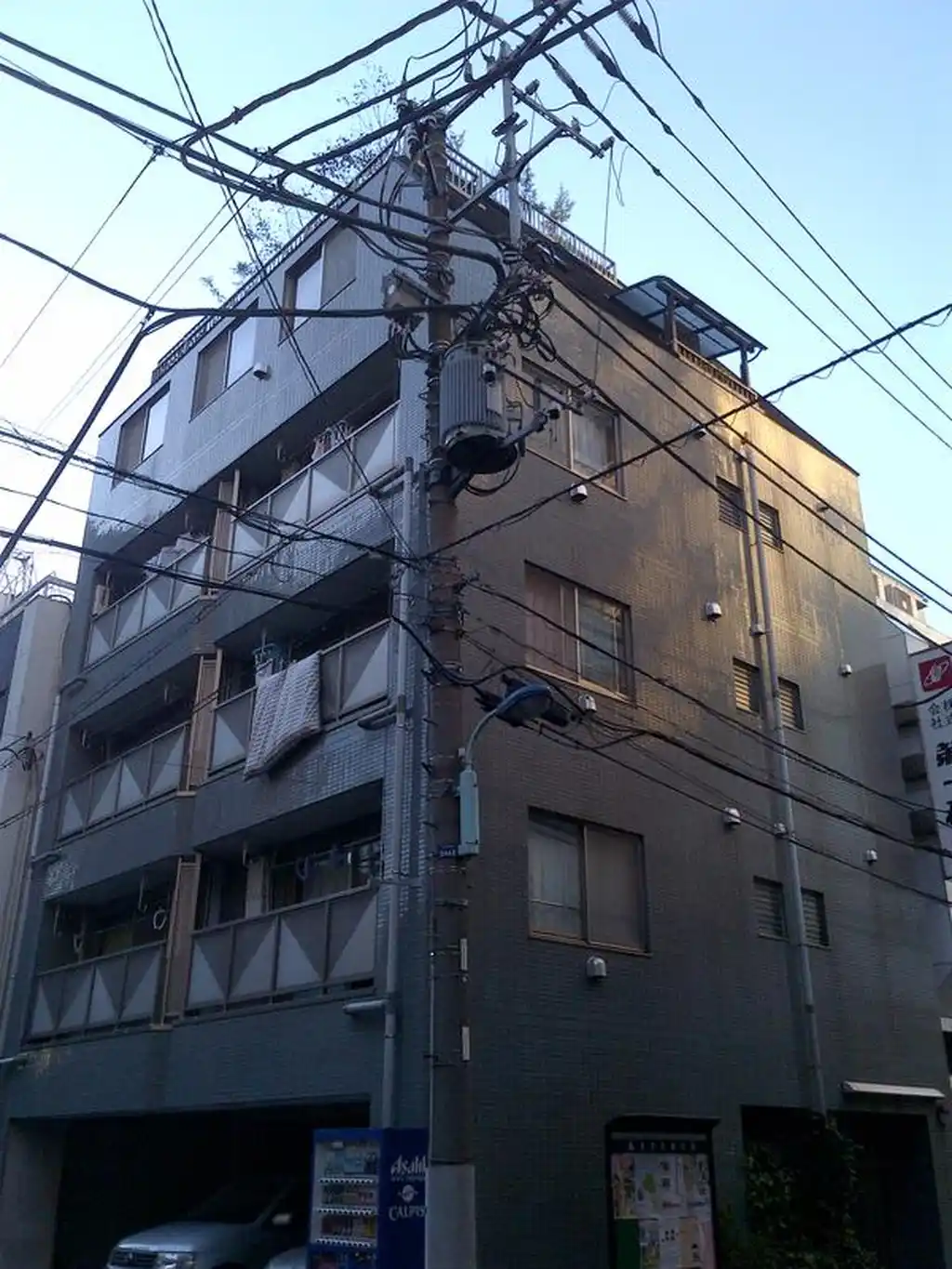 クレスト875 外観