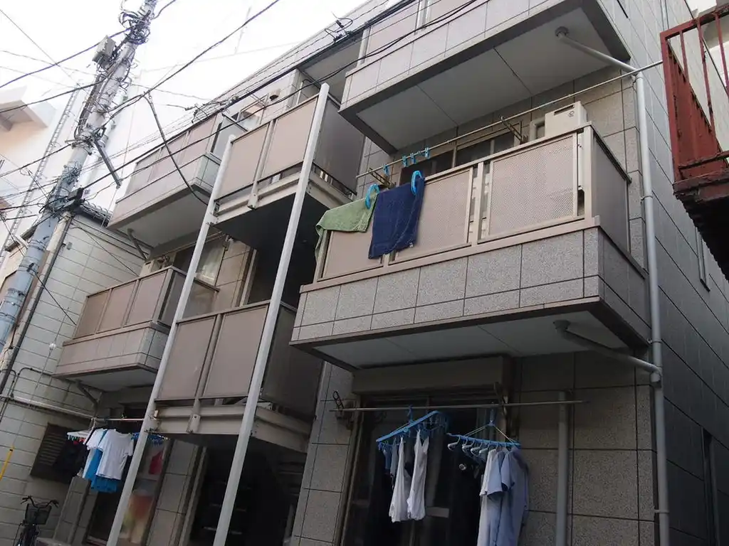 芦穂崎六番館 外観