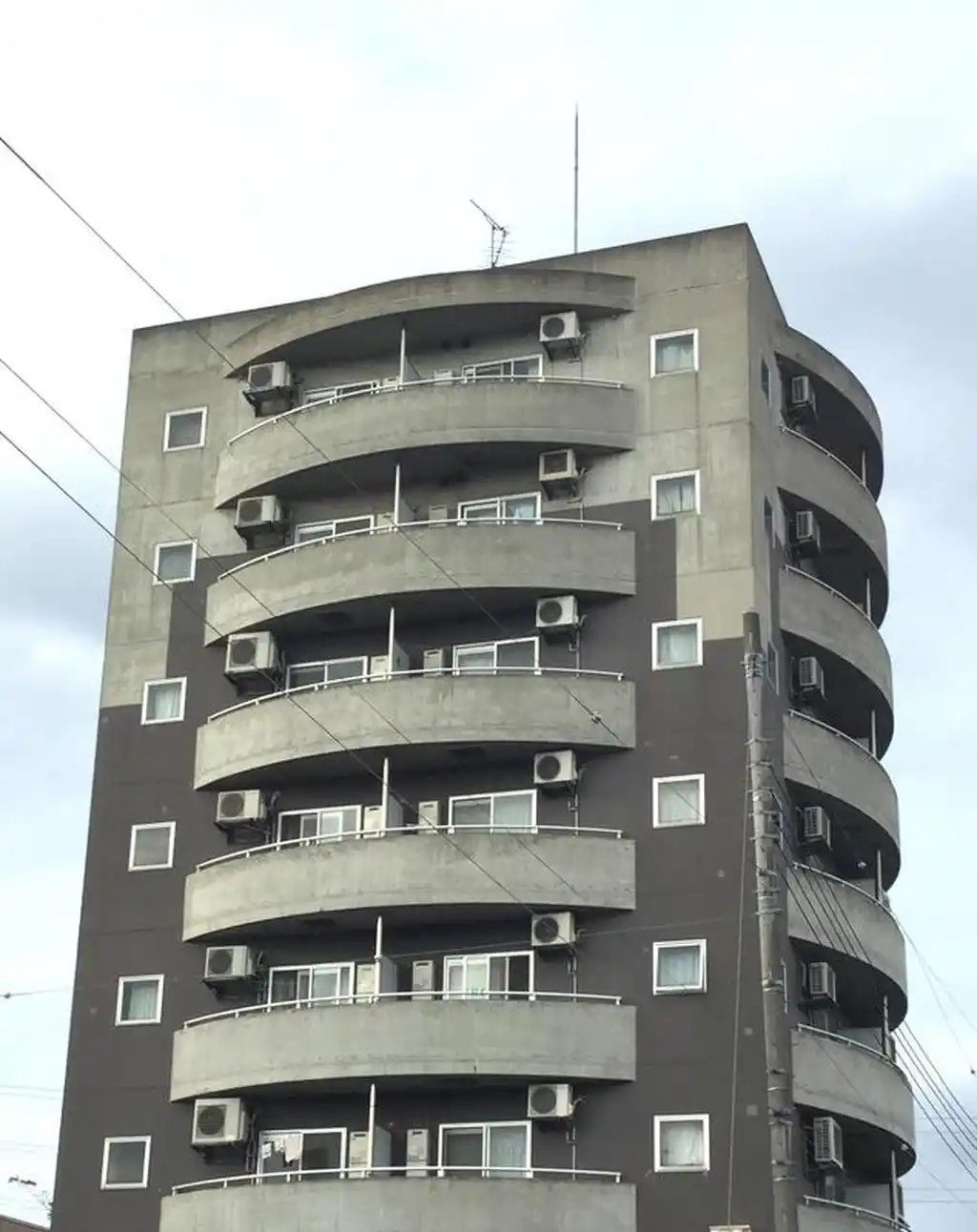 ラトゥールTAKAHASHI 外観