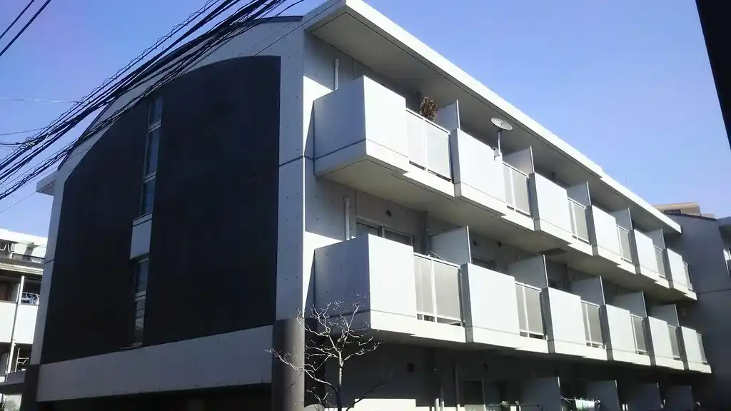 オネイロス 外観