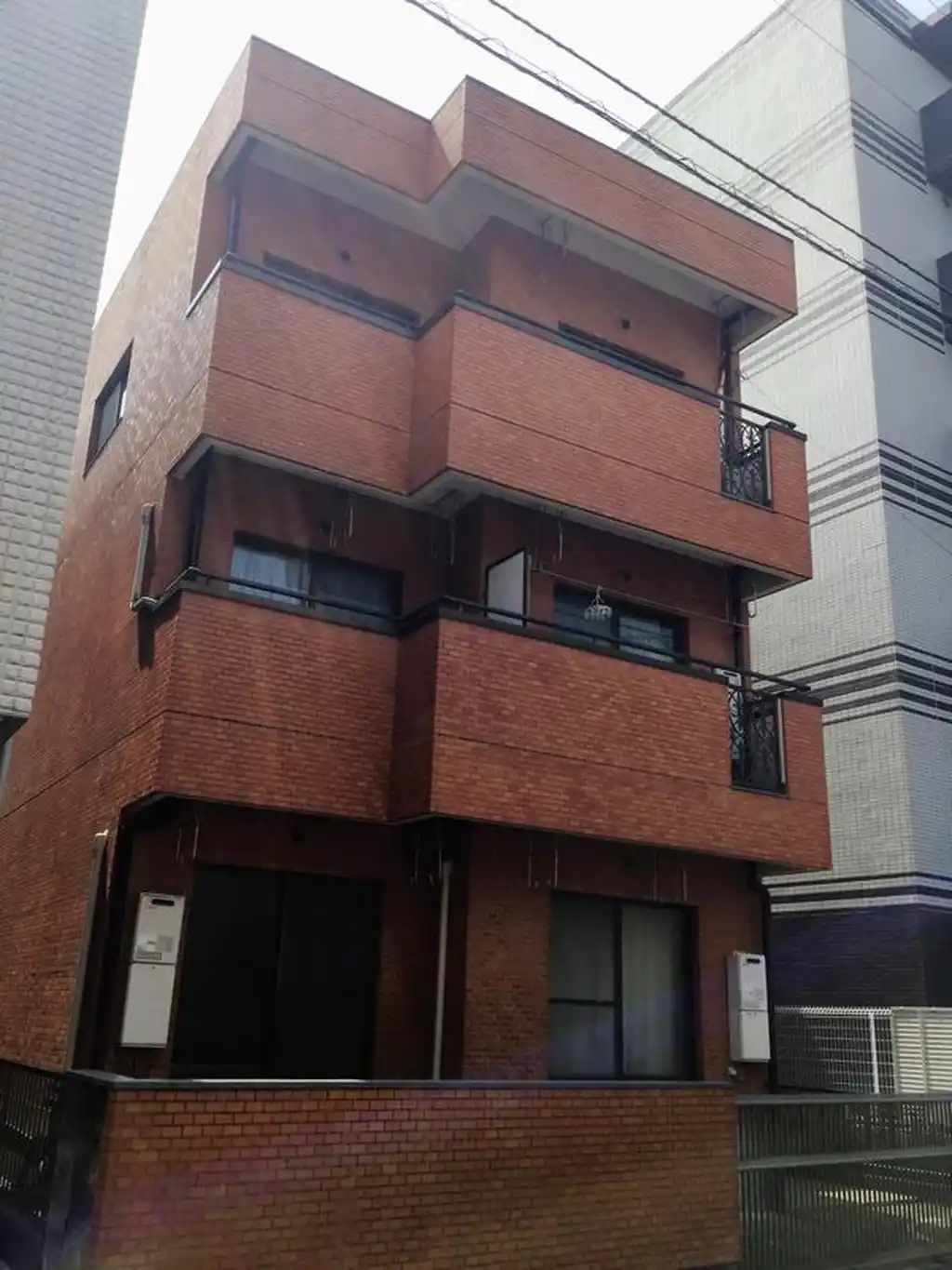 ドミール和泉 外観