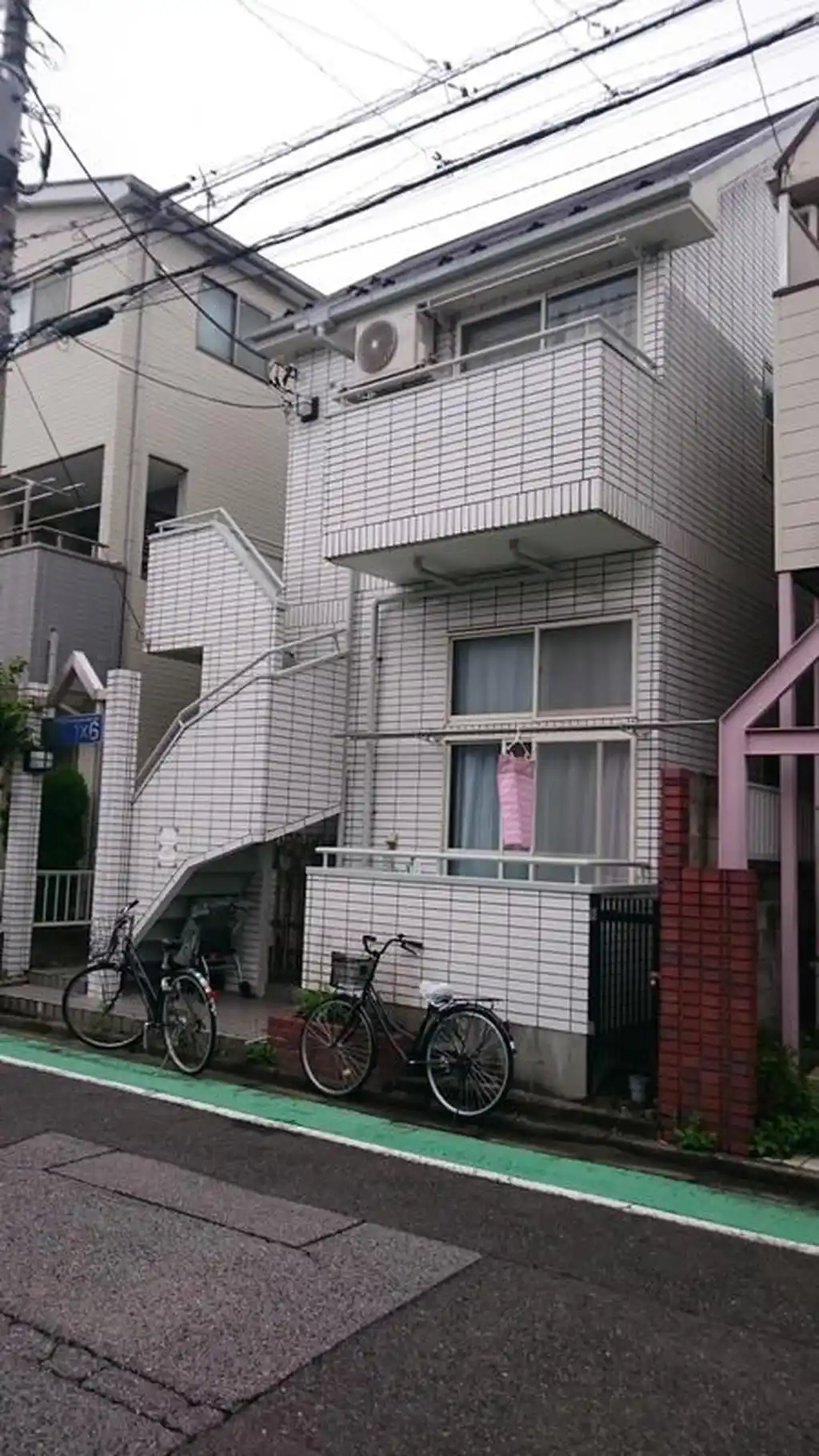 K・ I 6 外観