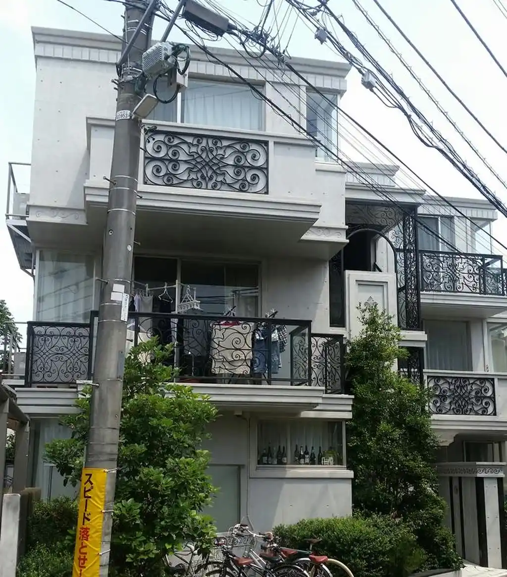 LILY 外観