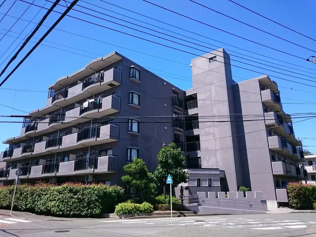 UR都市機構コーポレート港南丸山台 外観