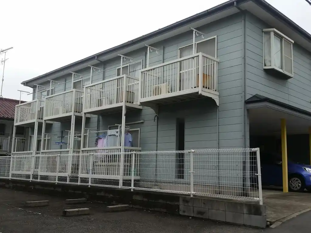 ウスタリアII 外観