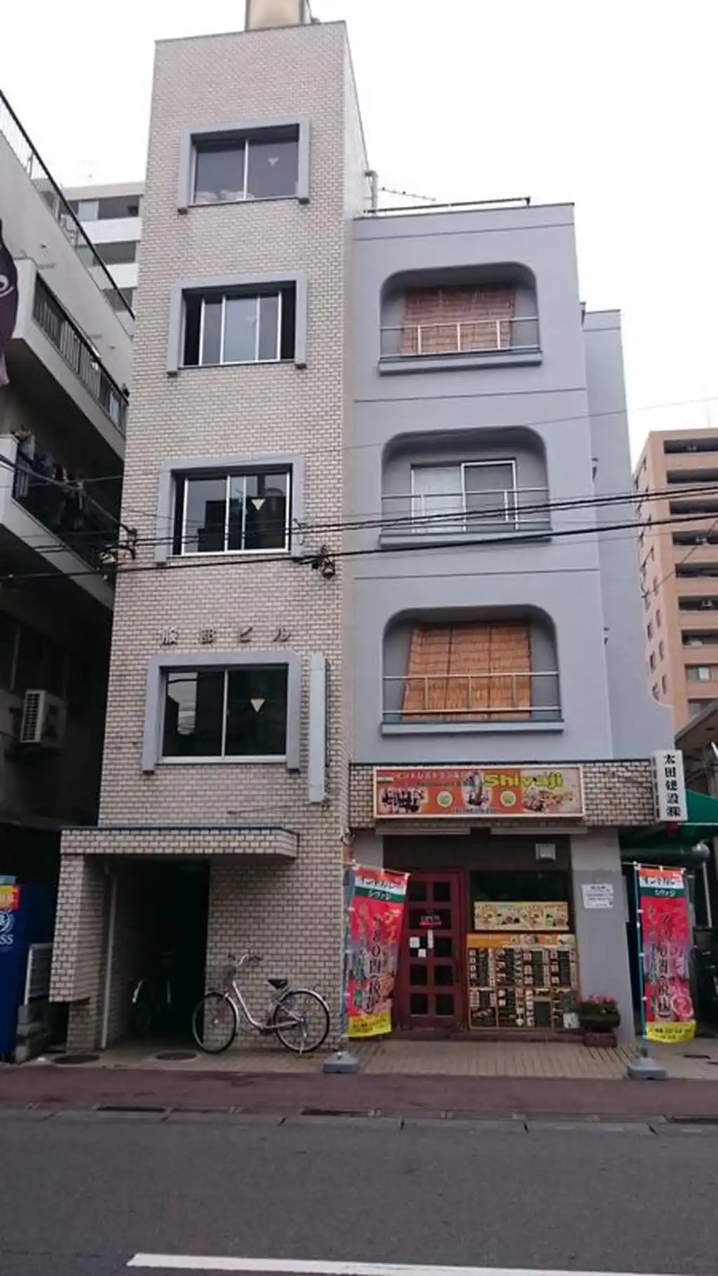 服部ビル 外観