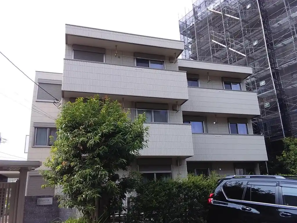 アヴァンセB 外観