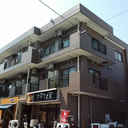 シャトル新城 外観
