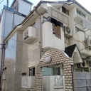 シャトル中野 外観