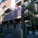 A.P.Y 外観