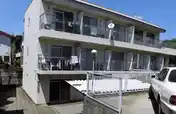 イノカシラフラット