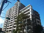 エアーズシティブライトコート