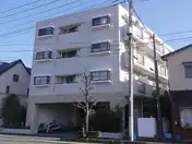 リナス美女木