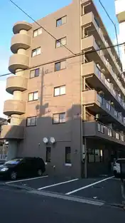 イーストワン