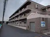 可憐参番館