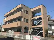 メゾンイースト