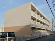 レオパレスナガヌマハラ
