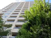 ブランズ四番町