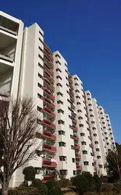 若葉台団地1-8号棟