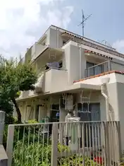 ハイツアゼリア