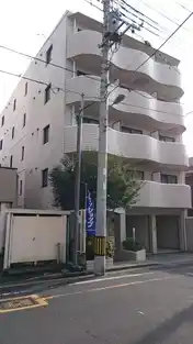 メゾンドレザン