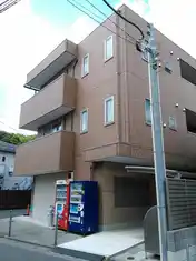 アイリスコート