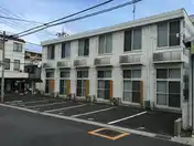 レオパレスクレスト