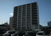 クイーンズレゾン八幡宿