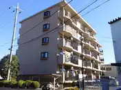 メゾン・ファミール