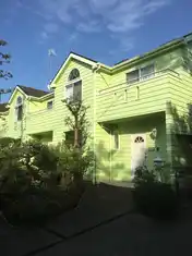 WIN-WIN HOUSE