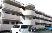 クレセント三ツ木