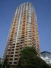 青山パークタワー
