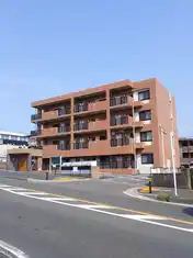ミドル・ビレッジ