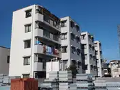 ピラミデ川口