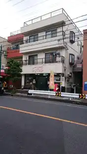 ウィスタリア芝