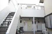 フラット日吉