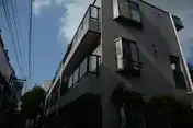 ホワイトアゼリア
