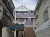 プラダ ビレッヂ